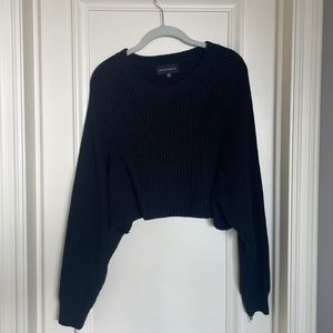 BLACK CROP SWEATER